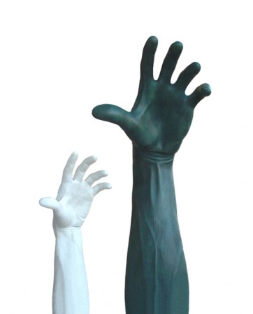 MANOS. Escayola (tamaño natural) y madera (escala 1,5:1)